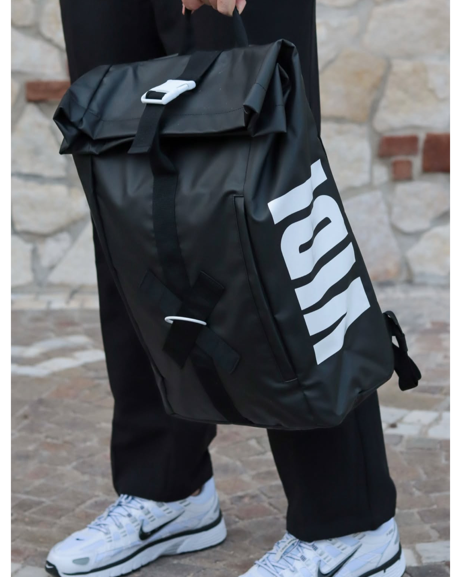 Wasserfester Rolltop Rucksack Schwarz