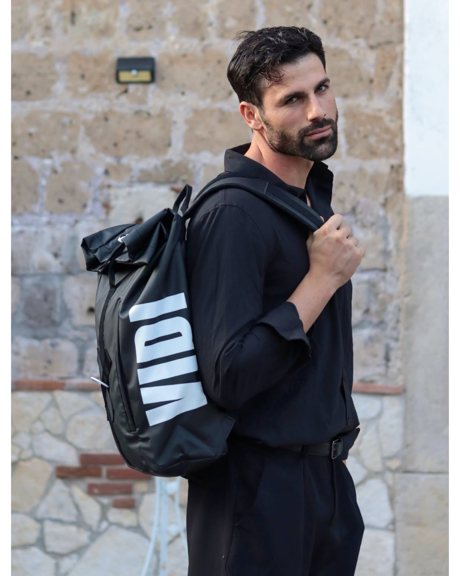 Wasserfester Rolltop Rucksack Schwarz