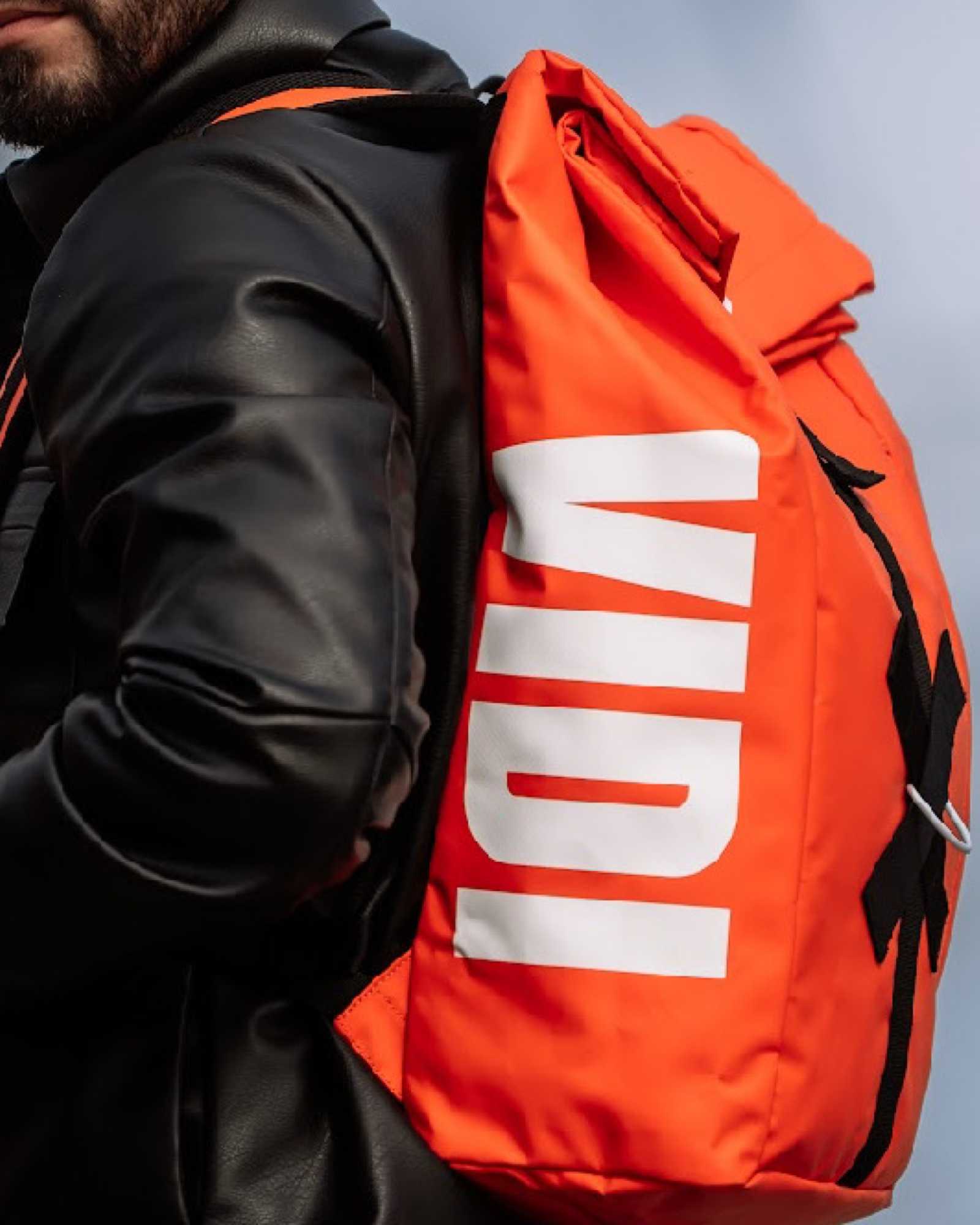 Wasserfester Rolltop Rucksack Orange